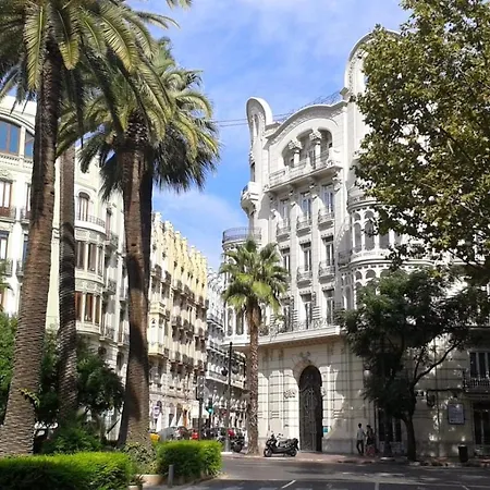 Tranquilo Y Acogedor En El Centro De La Ciudad Apartament *